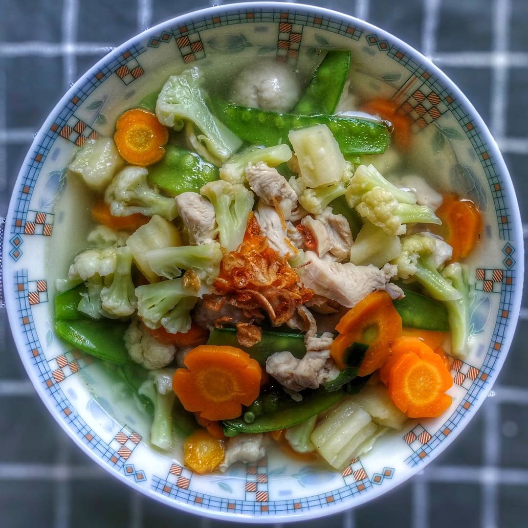 Sop Ayam Kacang Kapri